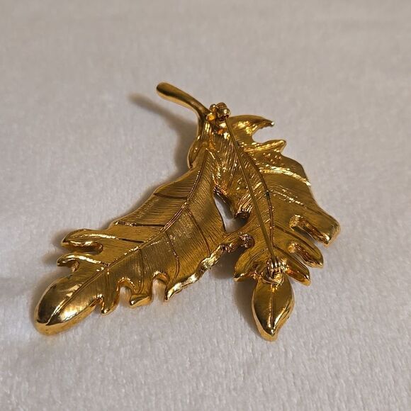 Kenneth Jay Lane Gold Leaf Brooch with Multicolor Accents - Picture 3 of 6